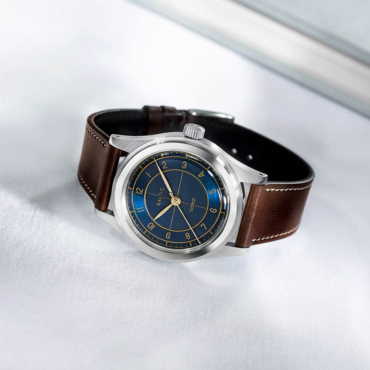 受注販売】BALTIC / バルチック HMS 002 ブルー ギルト スケルトン