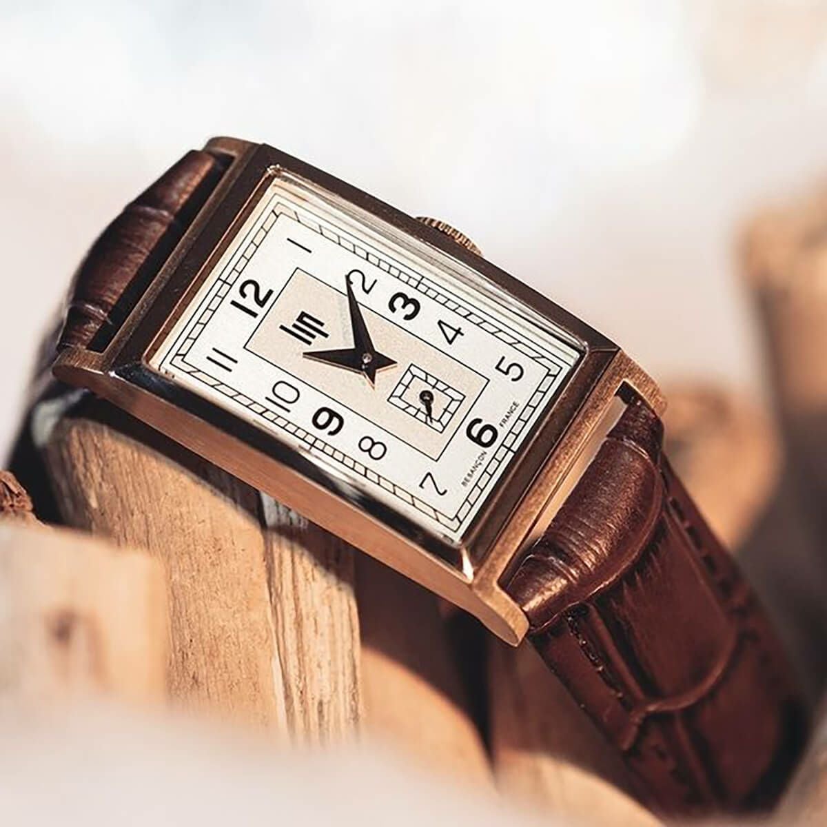 FINEBOYS2025年9月号でSnowMan目黒漣さん着用 LIP / リップ チャーチル