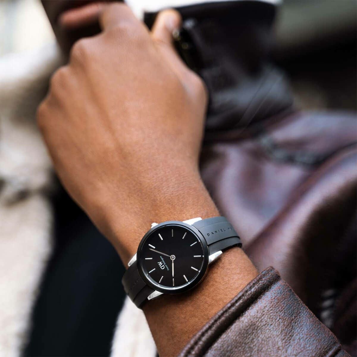 Daniel Wellington / ダニエルウェリントン アイコニックモーション