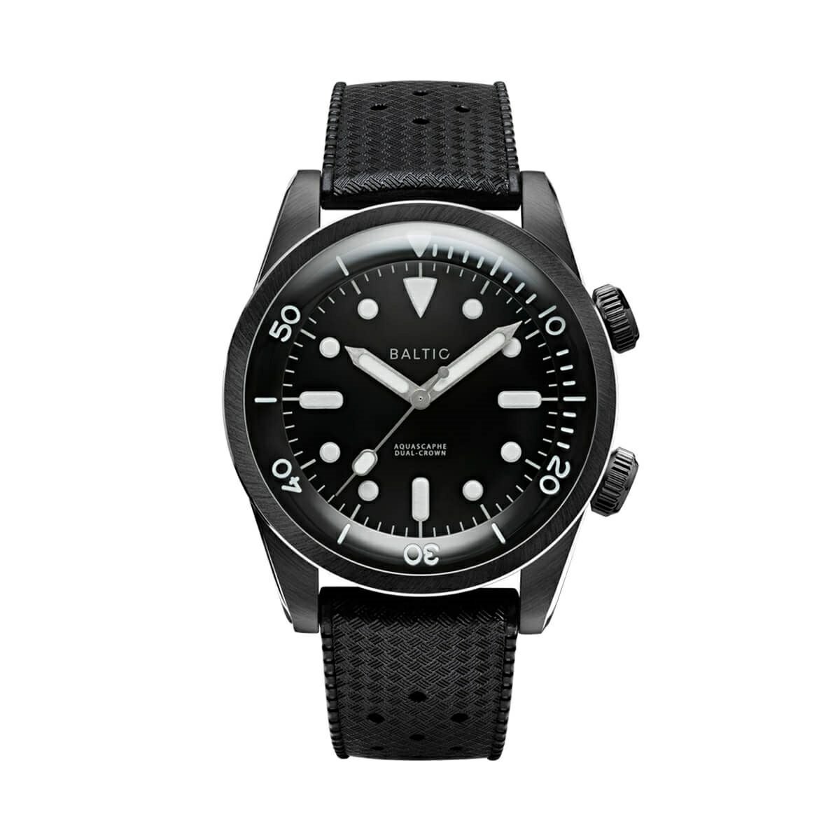 【受注販売】BALTIC WATCHES / バルチック コンプレッサー ダイバー ウォッチ ブラックダイアルPVD オートマチック デュアルクラウン ブラックトロピックラバーベルトの公式ECサイト掲載画像
