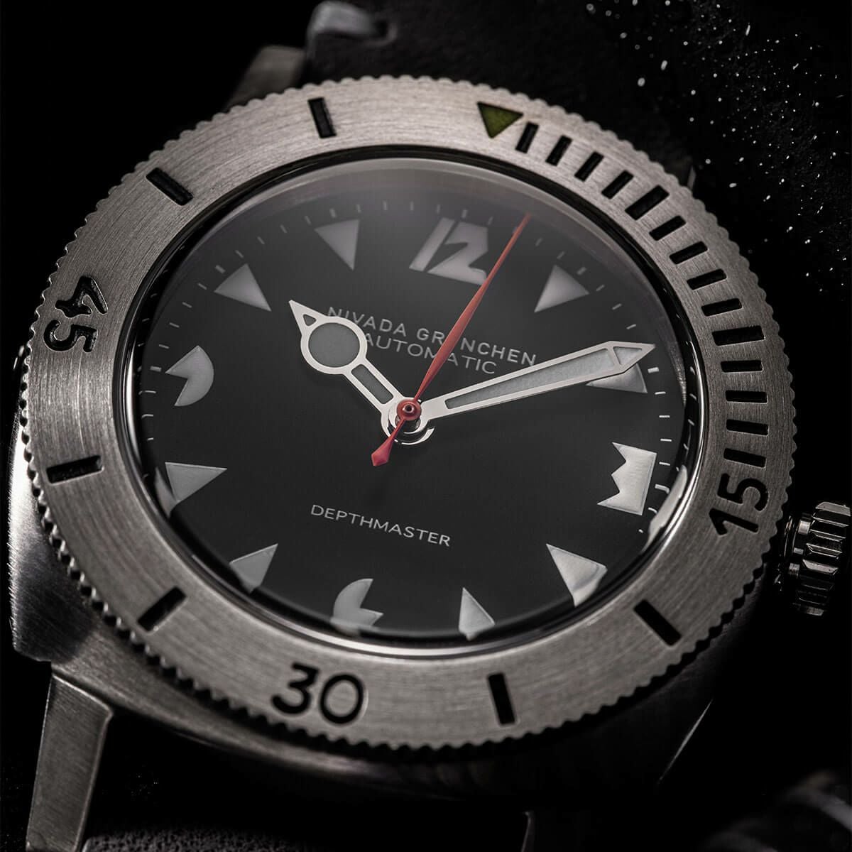 受注販売】Nivada Grenchen / ニバダ グレンヒェン デプスマスター