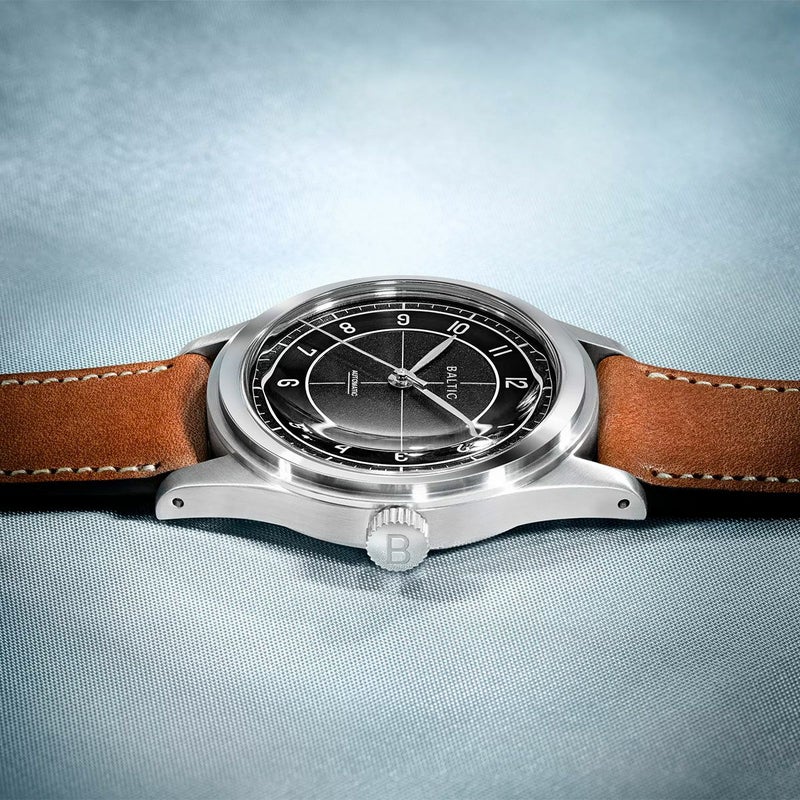 【受注販売】 バルチック エイチエムエス ブラックシルバー スケルトンケースバック ライオンレザーストラップ 商品詳細画像