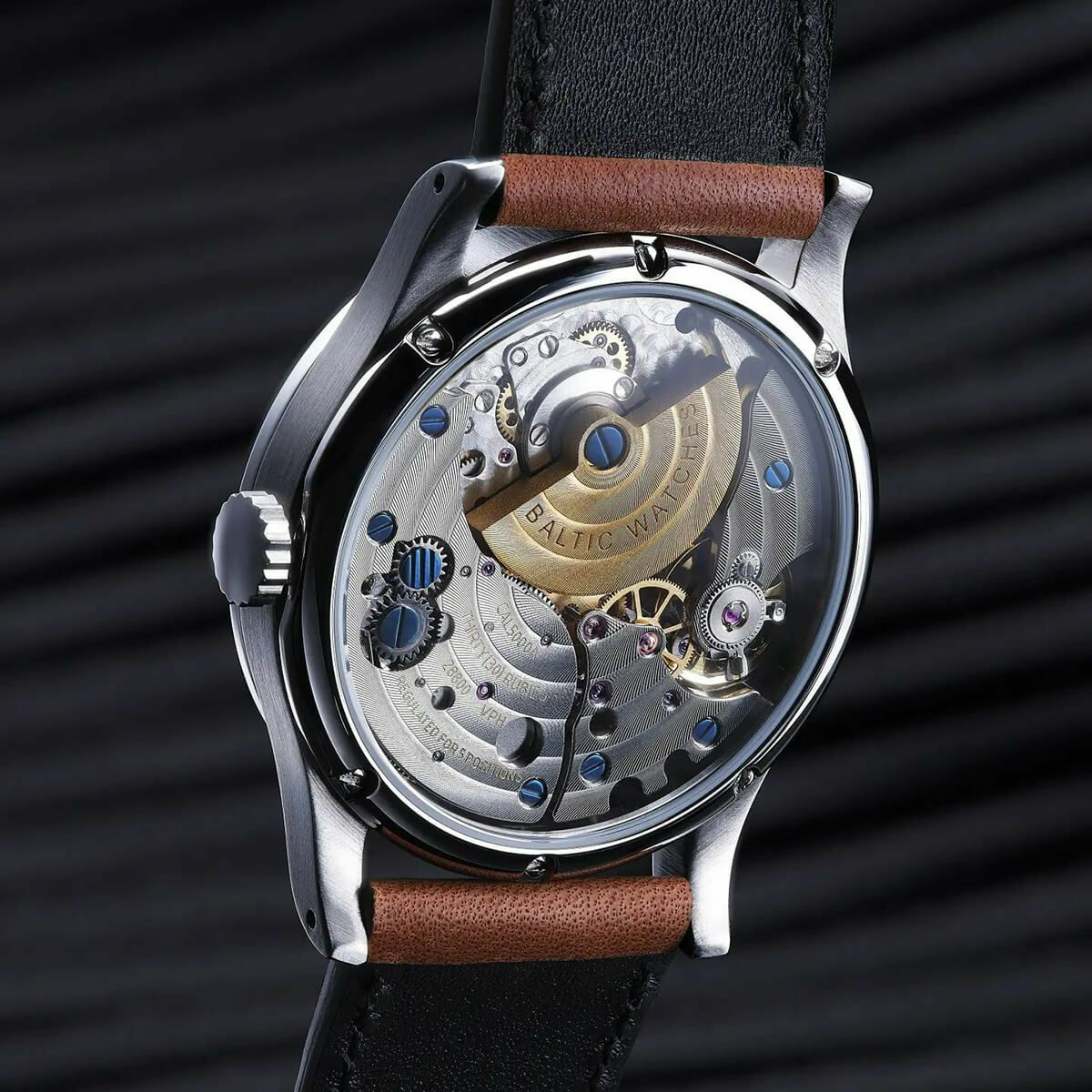 BALTIC / バルチック マイクロローター ブルー ライオン レザー メンズ