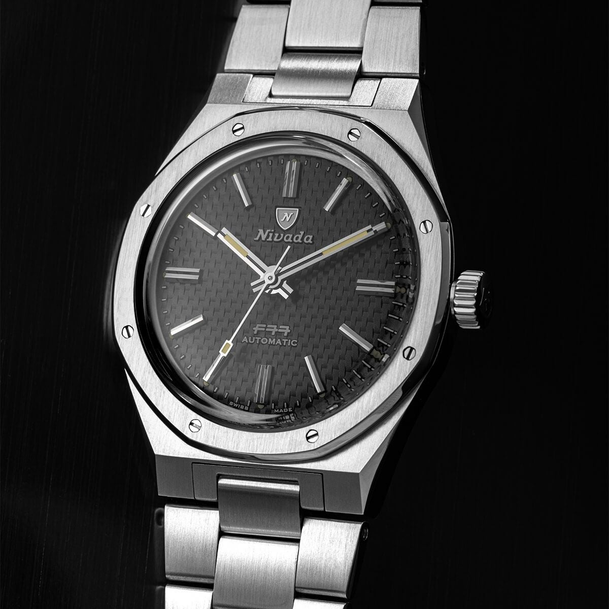Nivada Grenchen / ニバダ グレンヒェン F77 ブラックダイヤル メンズ