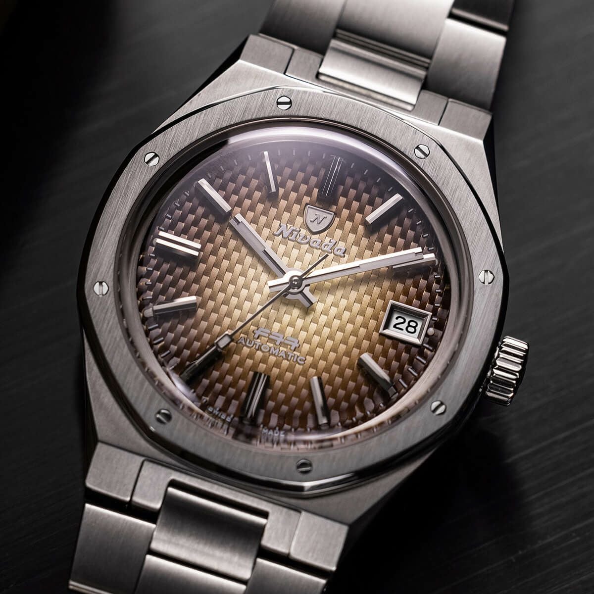 Nivada Grenchen / ニバダ グレンヒェン F77 スモークダイヤル デイト