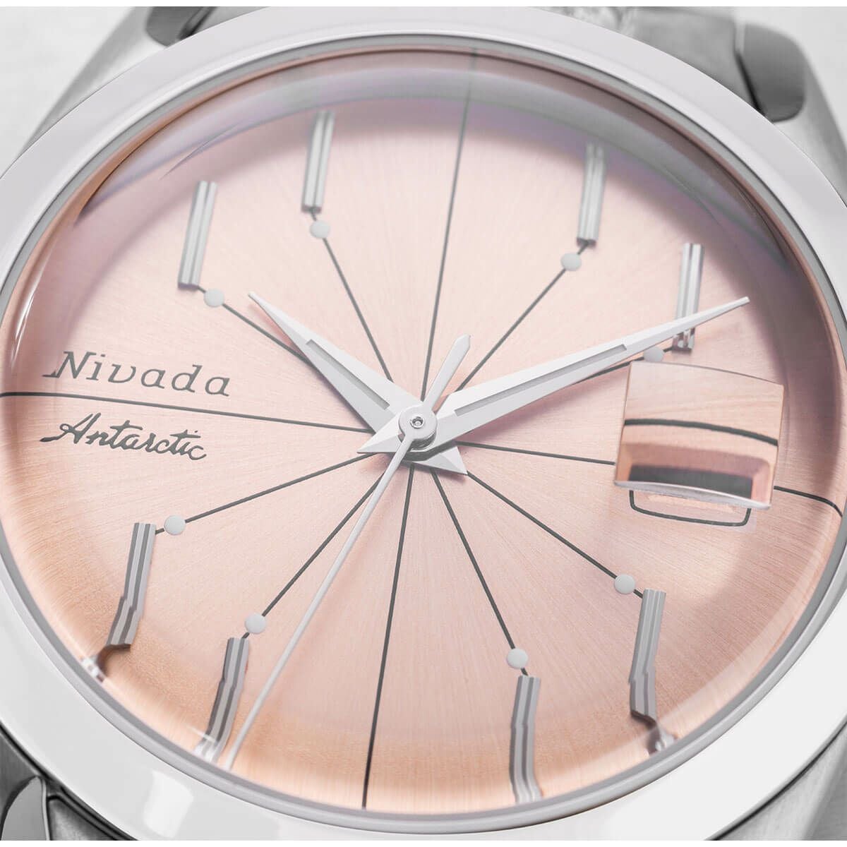 Nivada Grenchen / ニバダ グレンヒェン アンタークティック サーモン