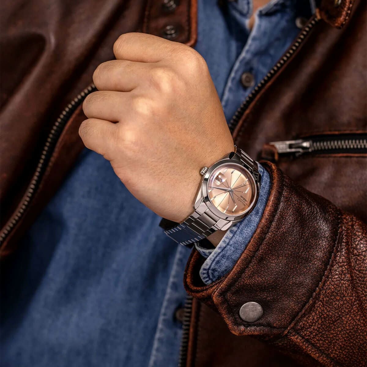 Nivada Grenchen / ニバダ グレンヒェン アンタークティック サーモン