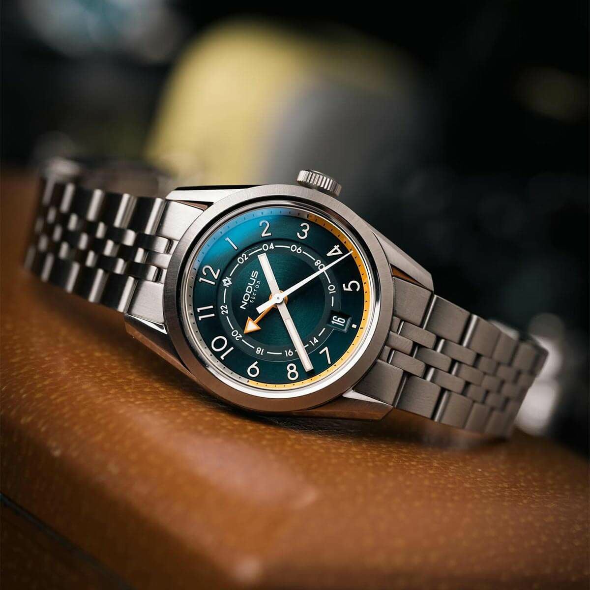 NODUS Watches / ノダスウォッチ SECTOR GMT PACIFIC STAINLESS STEEL