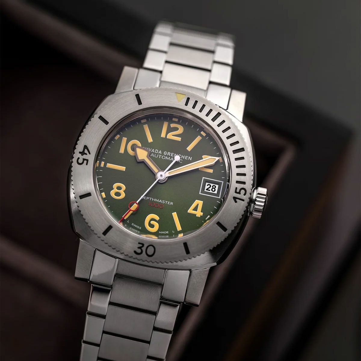 Nivada Grenchen / ニバダ グレンヒェン デプスマスター グリーン
