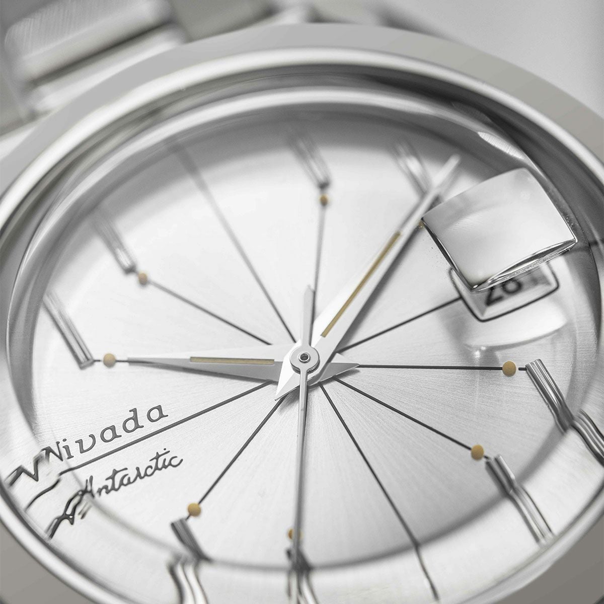 Nivada Grenchen / ニバダ グレンヒェン アンタークティック