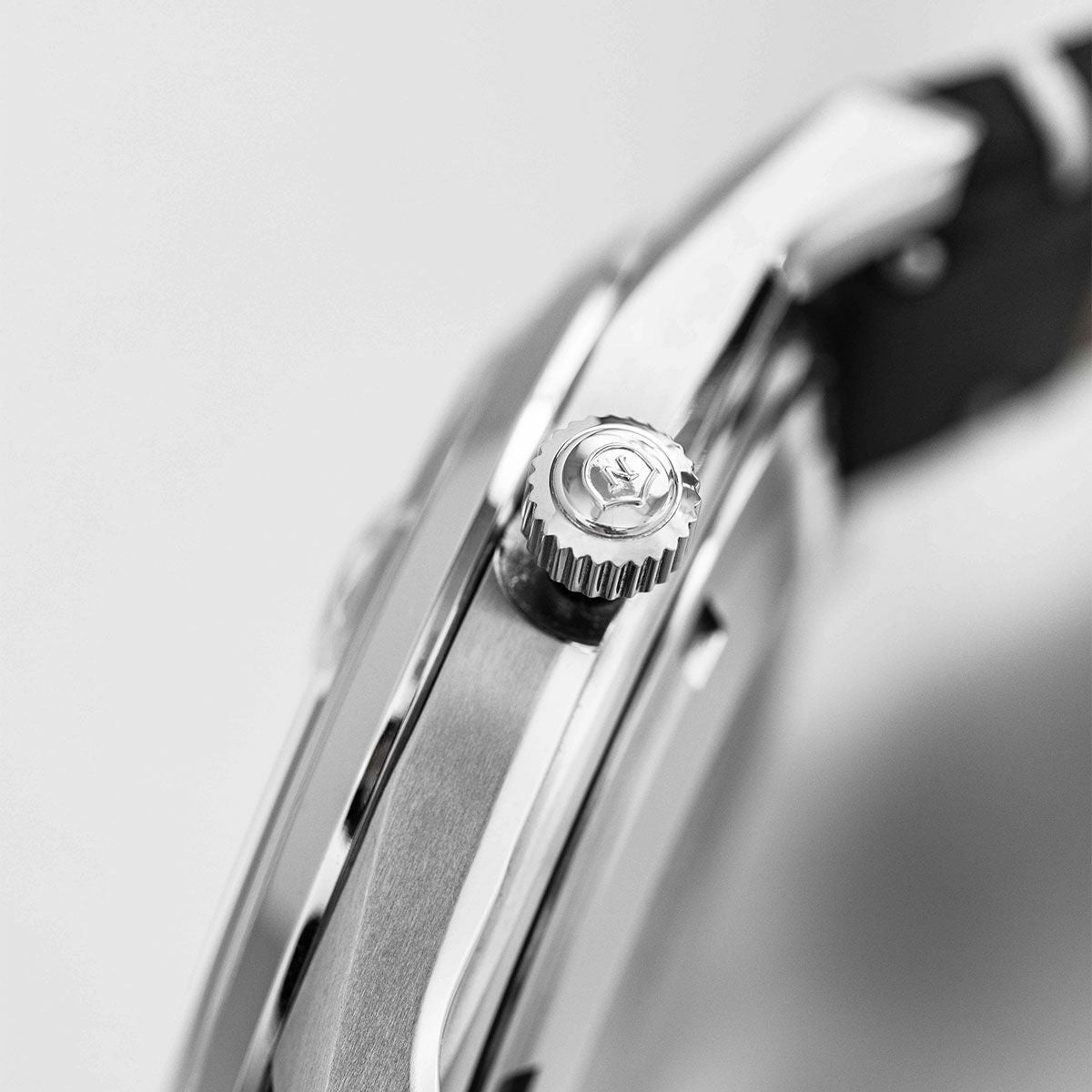 Nivada Grenchen / ニバダ グレンヒェン アンタークティック