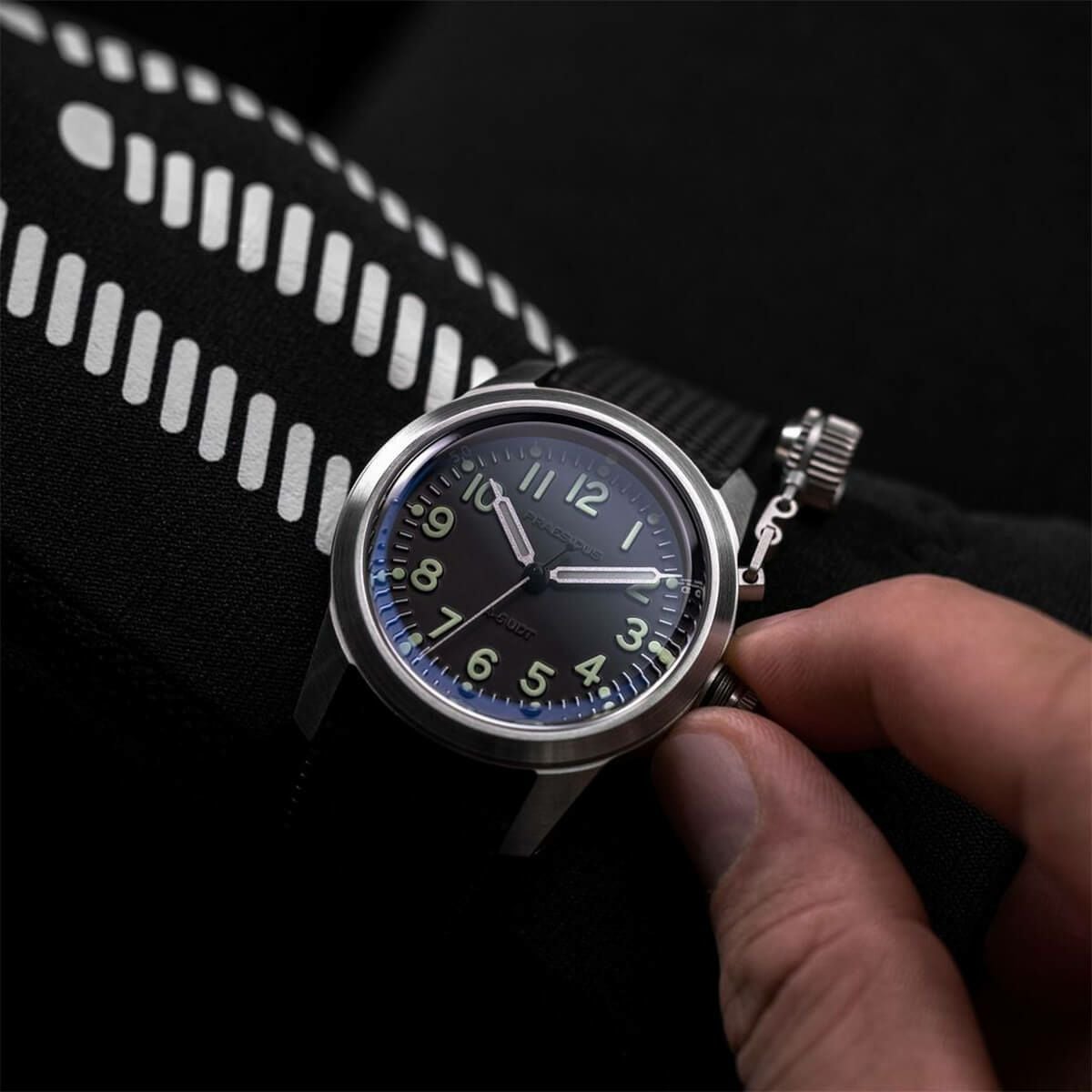 Praesidus / プレジダス A-5 UDT Rubber Tropic メンズ腕時計 | H°M'S