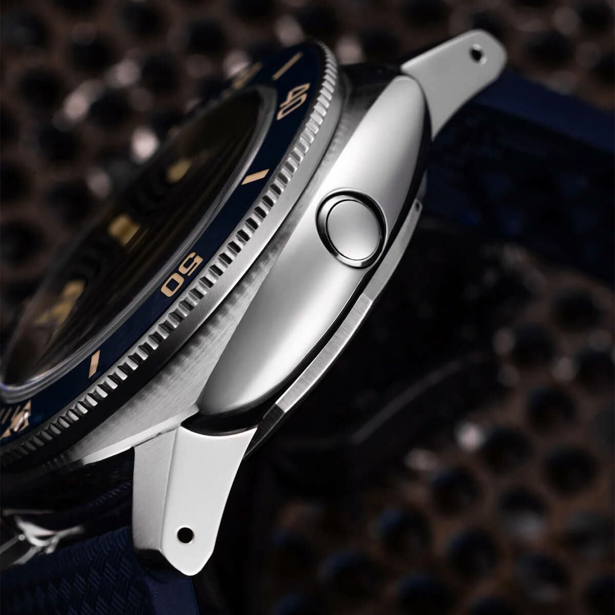 Nivada Grenchen / ニバダ グレンヒェン 【世界限定150本】デプス
