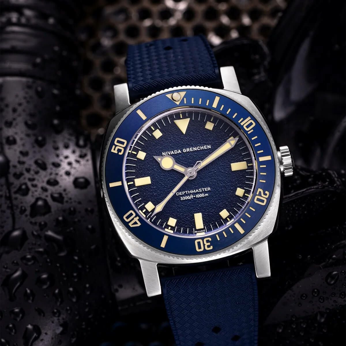 Nivada Grenchen / ニバダ グレンヒェン 【世界限定150本】デプス