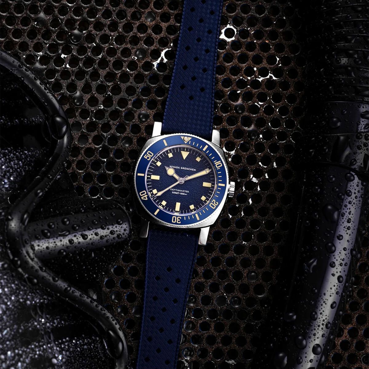 Nivada Grenchen / ニバダ グレンヒェン 【世界限定150本】デプス