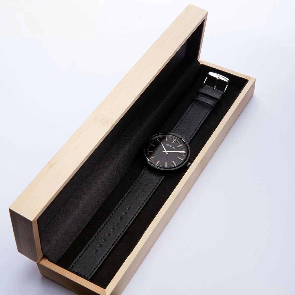 VEJRHOJ / ヴェアホイ Nordic Noir メンズ腕時計 | H°M'S