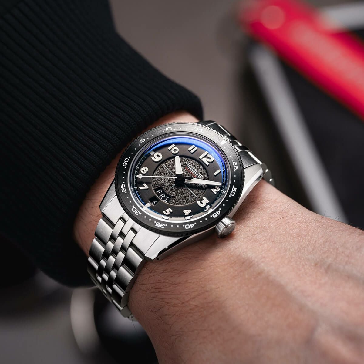 NODUS Watches / ノダスウォッチ SECTOR 2 PILOT BLACK BIRD BLACK DLC