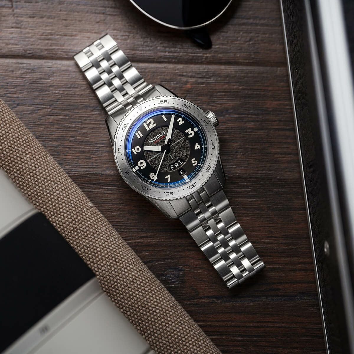 NODUS Watches / ノダスウォッチ SECTOR 2 PILOT BLACK BIRD STEEL