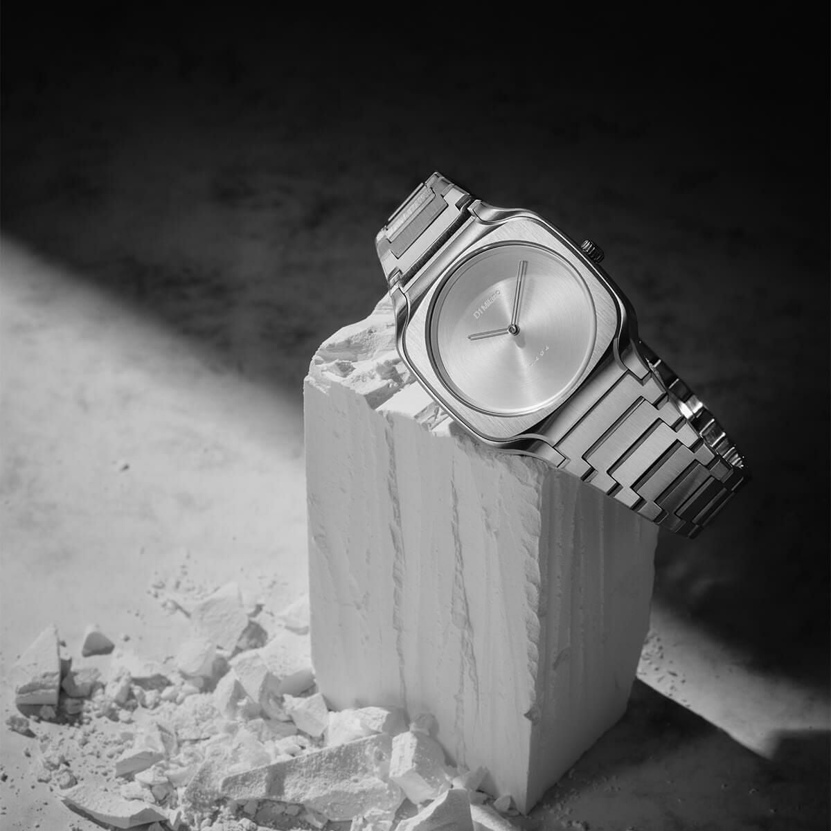 D1 MILANO / ディーワンミラノ スクエア グレーフレーム メンズ腕時計