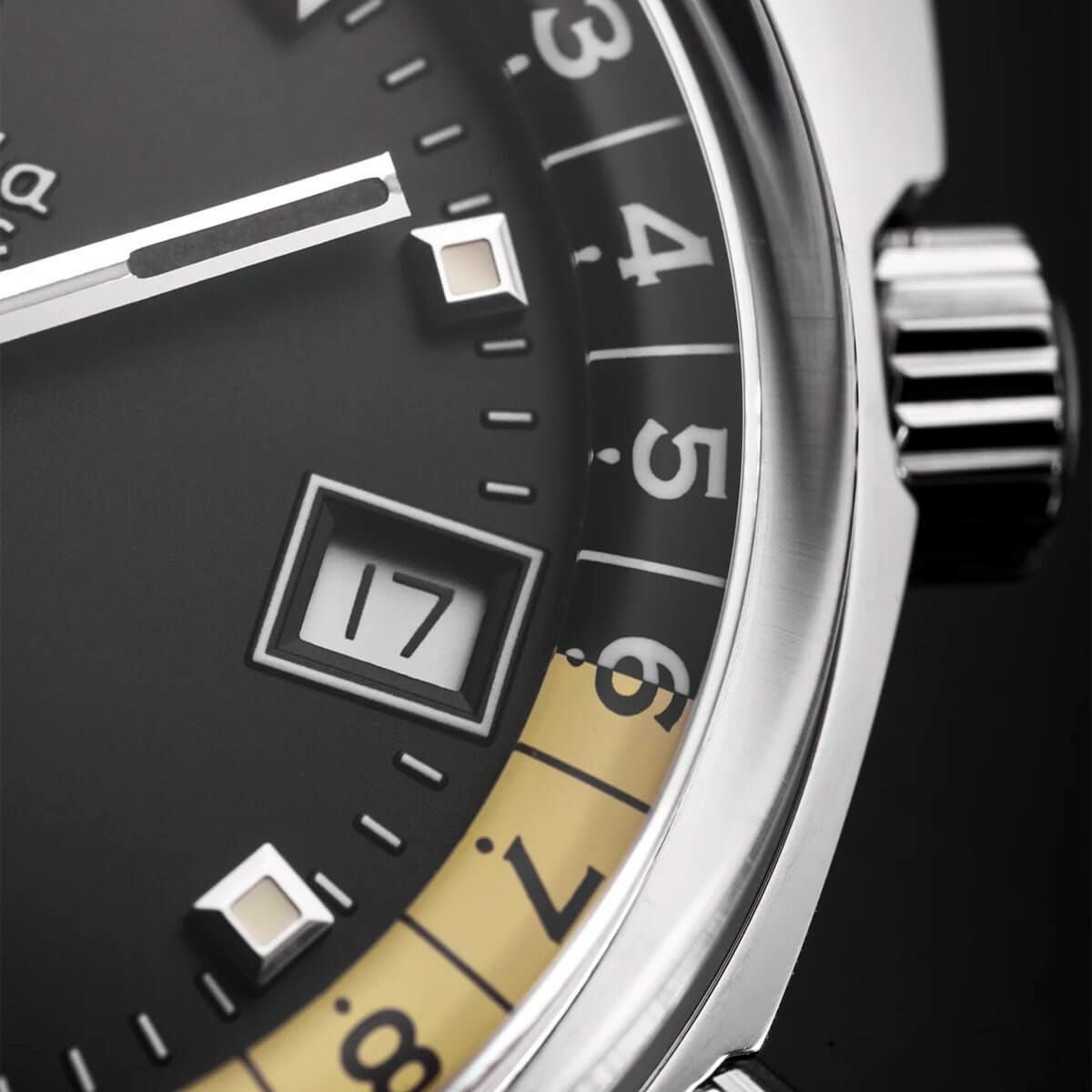 Nivada Grenchen / ニバダ グレンヒェン アンタークティック GMT