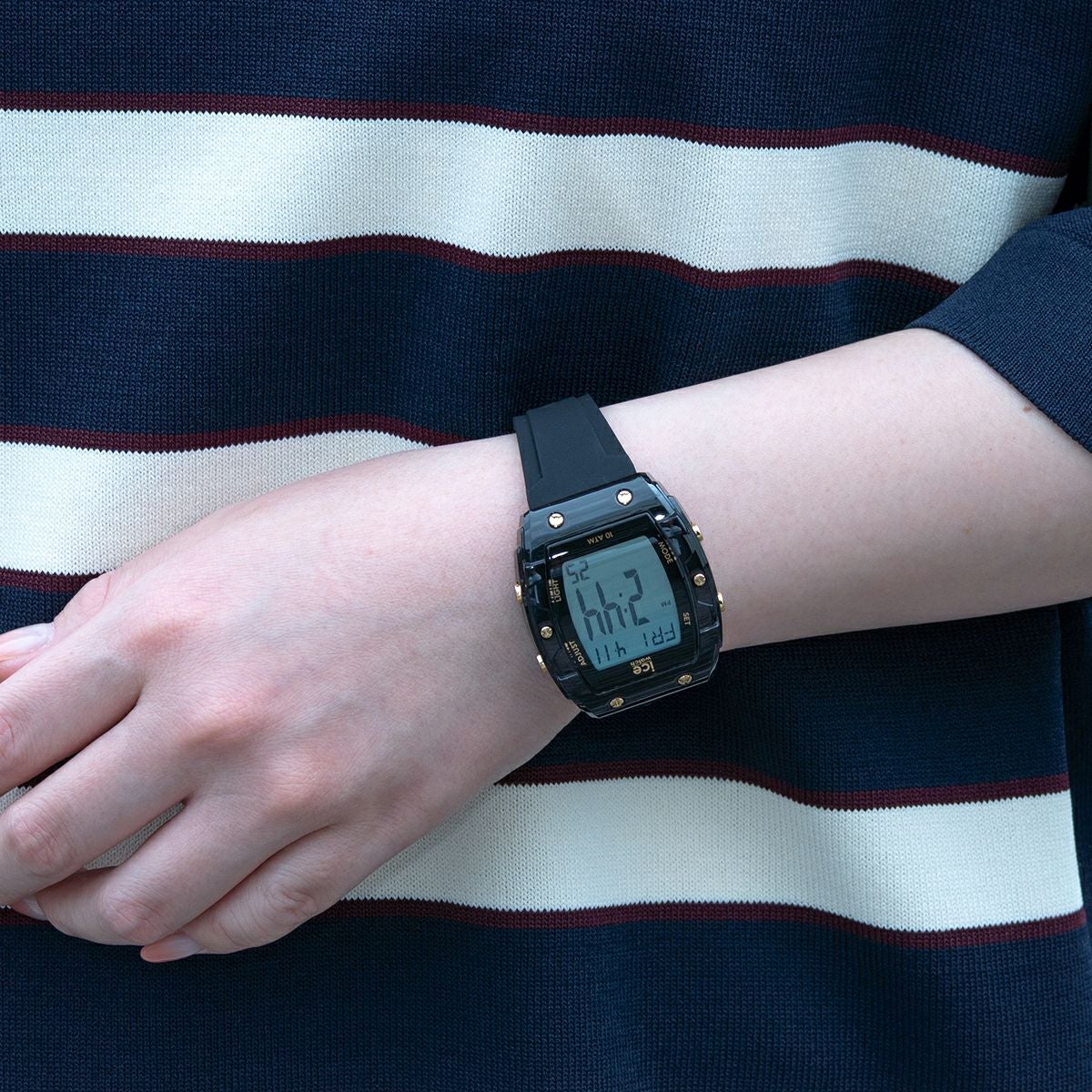 ICE-WATCH / アイスウォッチ ICE digit boliday ブラック ゴールド