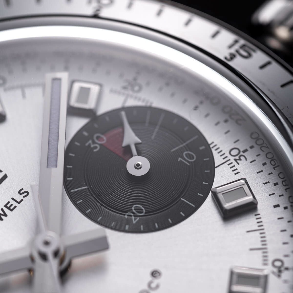 VULCAIN / ヴァルカン スキンダイバー クロノグラフ ホワイトダイヤル