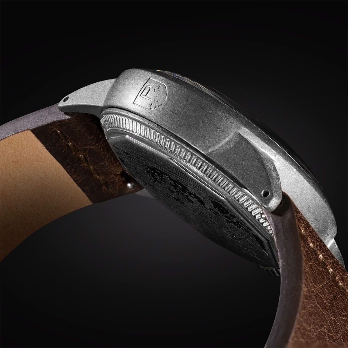 Praesidus / プレジダス Neptune 44 Black 38mm Leather メンズ腕時計