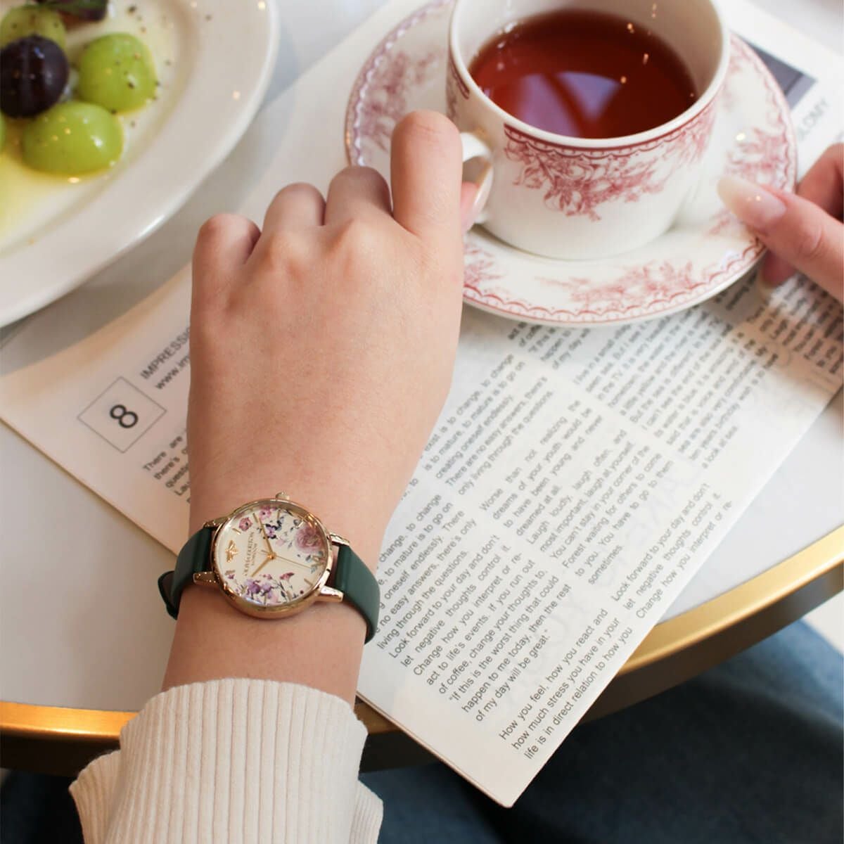 OLIVIA BURTON / オリビア・バートン シグネチャー 30mm イラストレイ