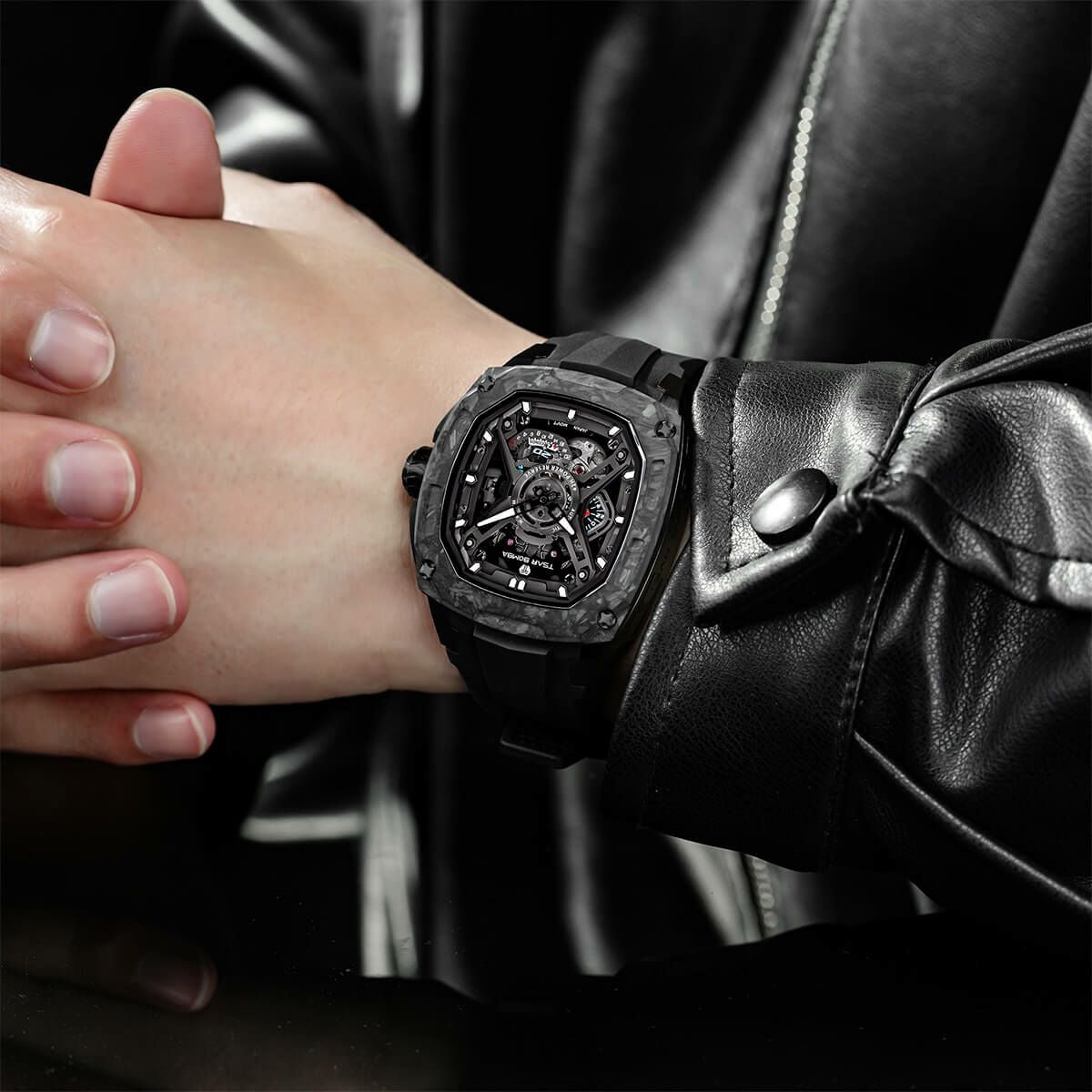 TSAR BOMBA / サーボンバ Automatic Watch ダークマター ブラック