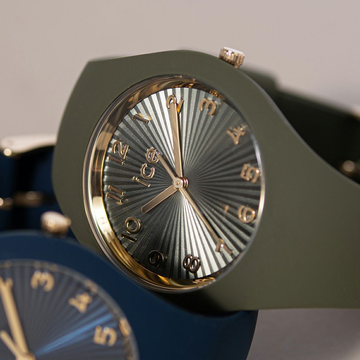 ICE-WATCH / アイスウォッチ ICE champagne オリーブグリーン S37 3H