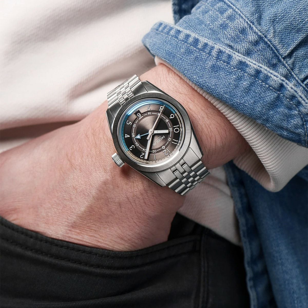 NODUS Watches / ノダス ウォッチ SECTOR II GMT - METRO メンズ腕時計
