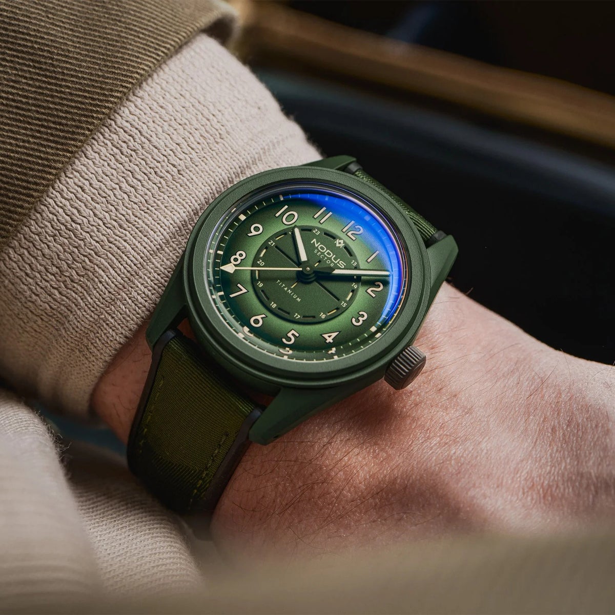 NODUS Watches / ノダス ウォッチ SECTOR II フィールド チタニウム