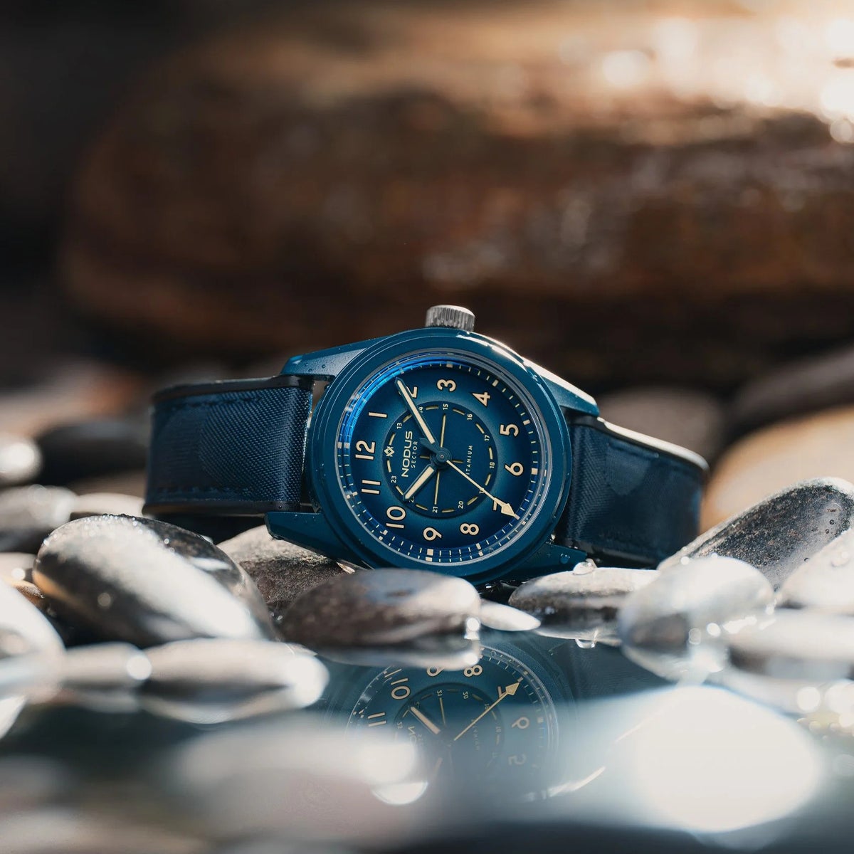 NODUS Watches / ノダス ウォッチ SECTOR II フィールド チタニウム