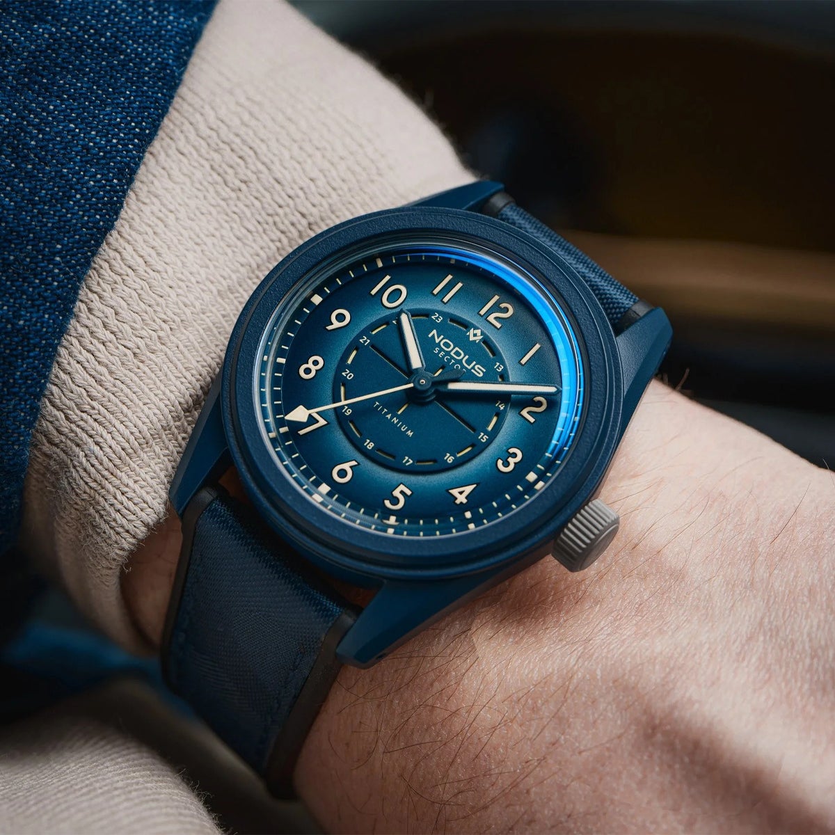 NODUS Watches / ノダス ウォッチ SECTOR II フィールド チタニウム