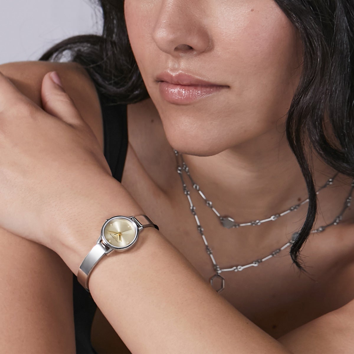 OLIVIA BURTON / オリビア・バートン クラシック - 23mm ミニバングル